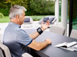 Tensiomètre électronique poignet Omron RS7 IT